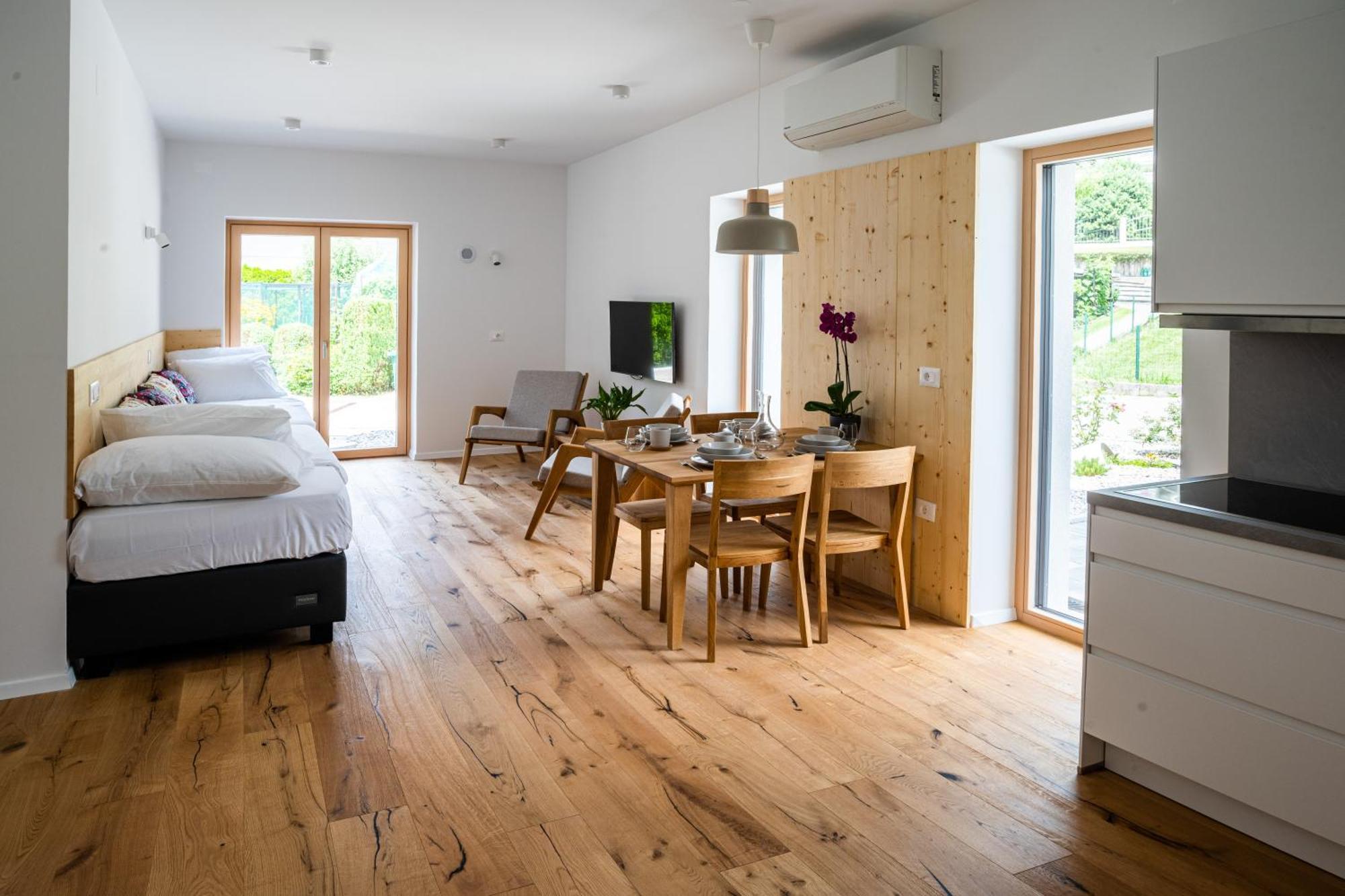 Lucka Bled Quiet Location, Free Bikes, Big Garden, Doctor Apartment Ngoại thất bức ảnh