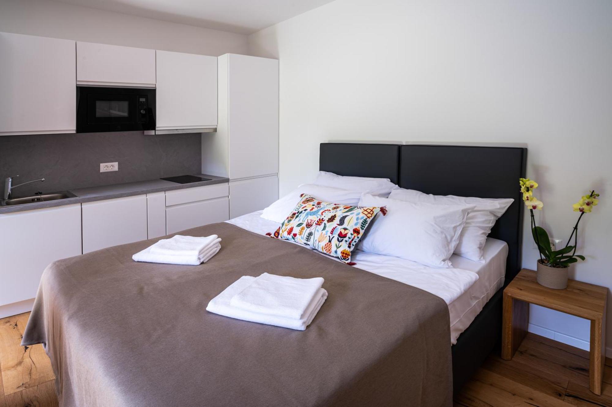 Lucka Bled Quiet Location, Free Bikes, Big Garden, Doctor Apartment Ngoại thất bức ảnh