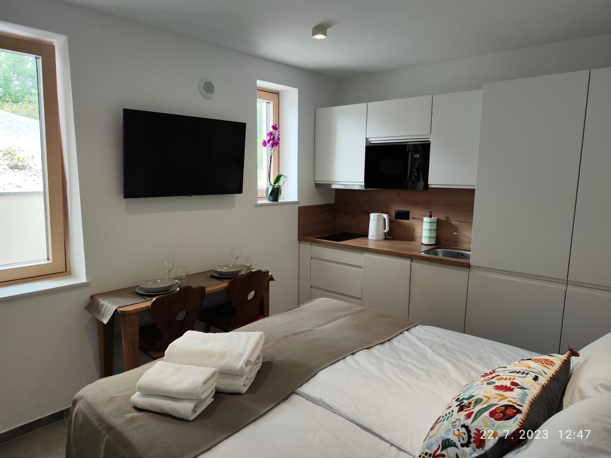Lucka Bled Quiet Location, Free Bikes, Big Garden, Doctor Apartment Ngoại thất bức ảnh